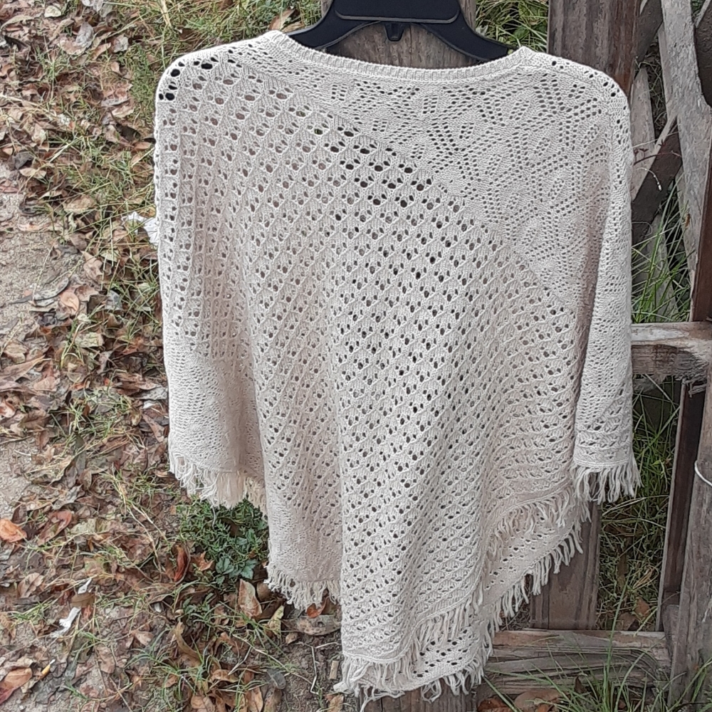 Shawl - Picture 4 of 4
